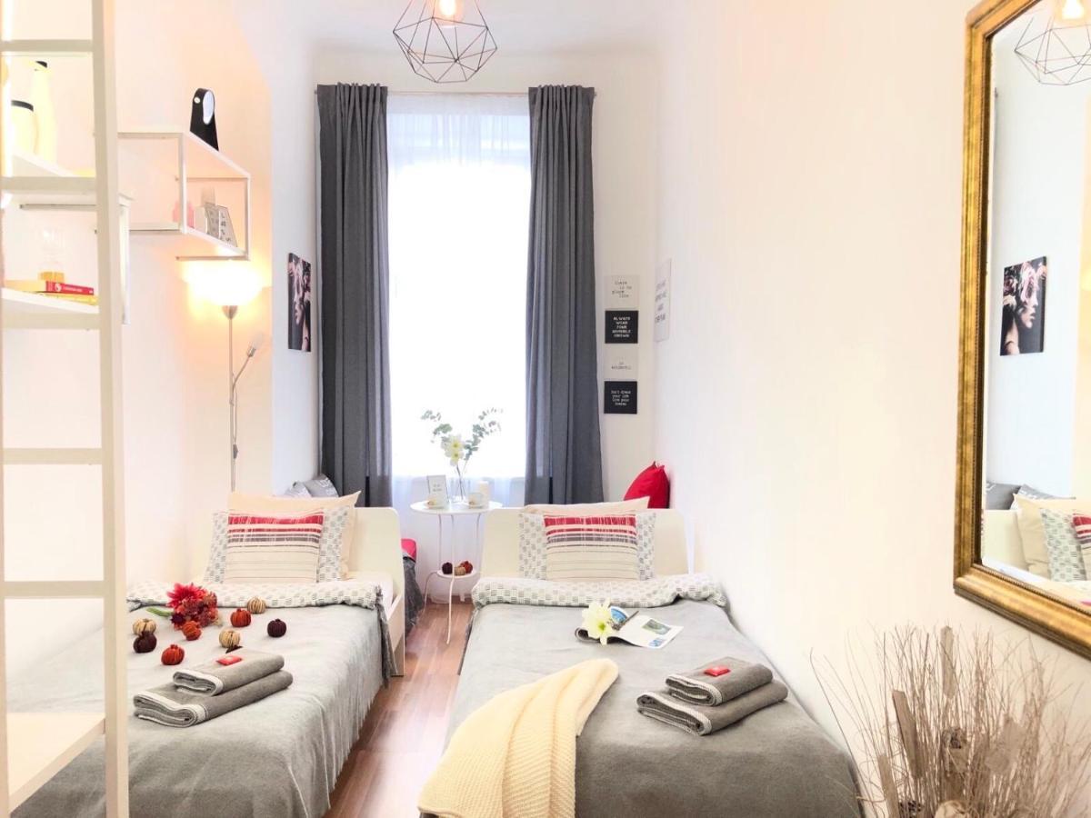 Ferienwohnung "Be My Guest" Near Metro Station! Wien Exterior foto