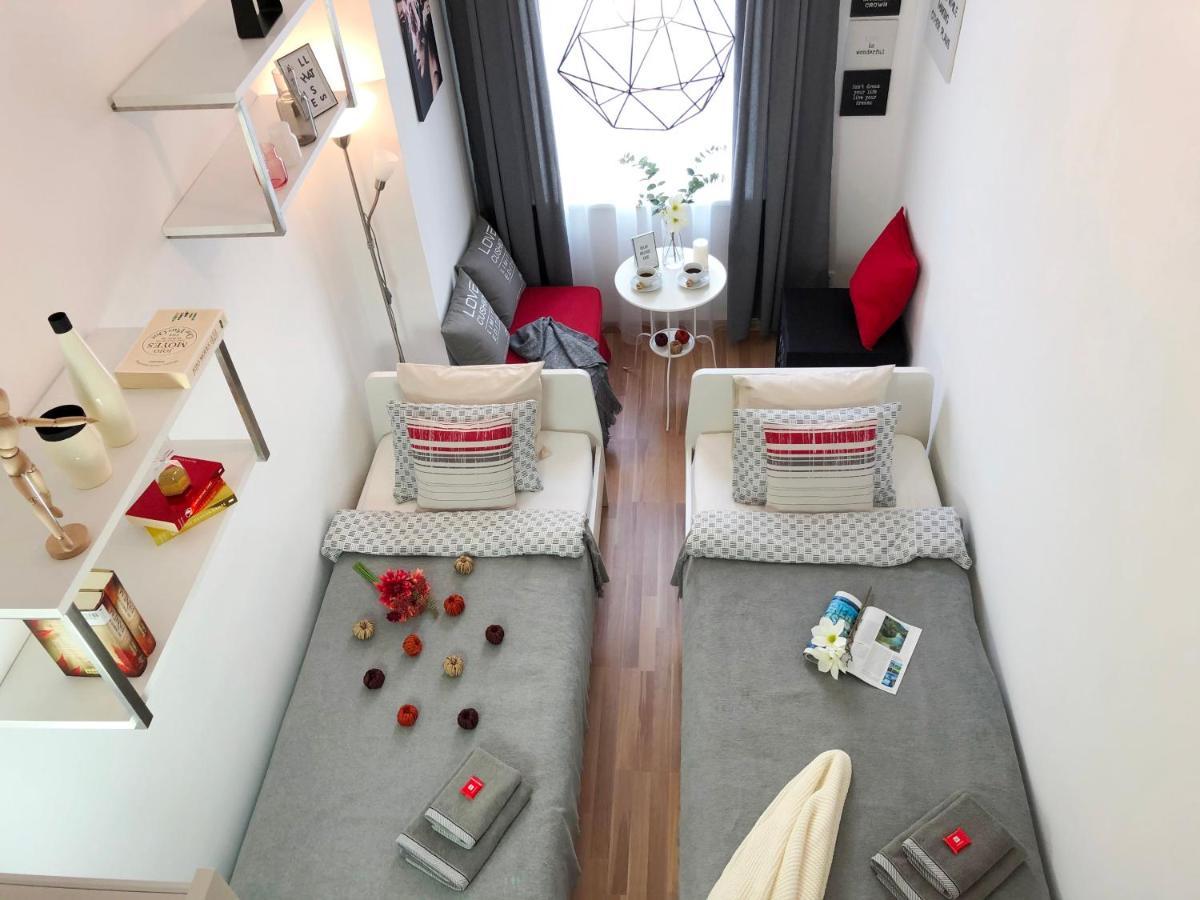 Ferienwohnung "Be My Guest" Near Metro Station! Wien Exterior foto