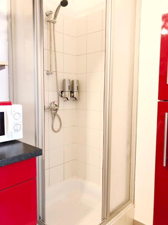 Ferienwohnung "Be My Guest" Near Metro Station! Wien Exterior foto